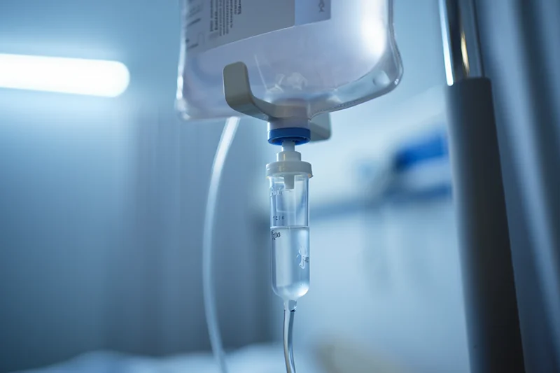 Капельница крупным планом